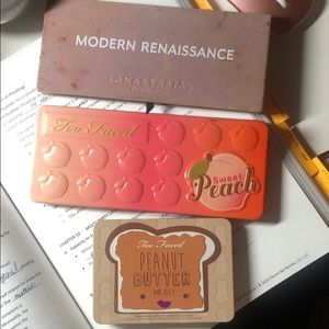 Palettes in Awesome Condition